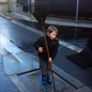 Lachlan cleaning the Flemington stables
